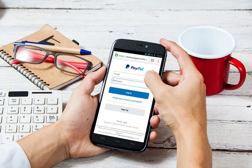 7 Essential Tips for Safe and Secure Online Shopping with Paypal: Protect Your Money Today
